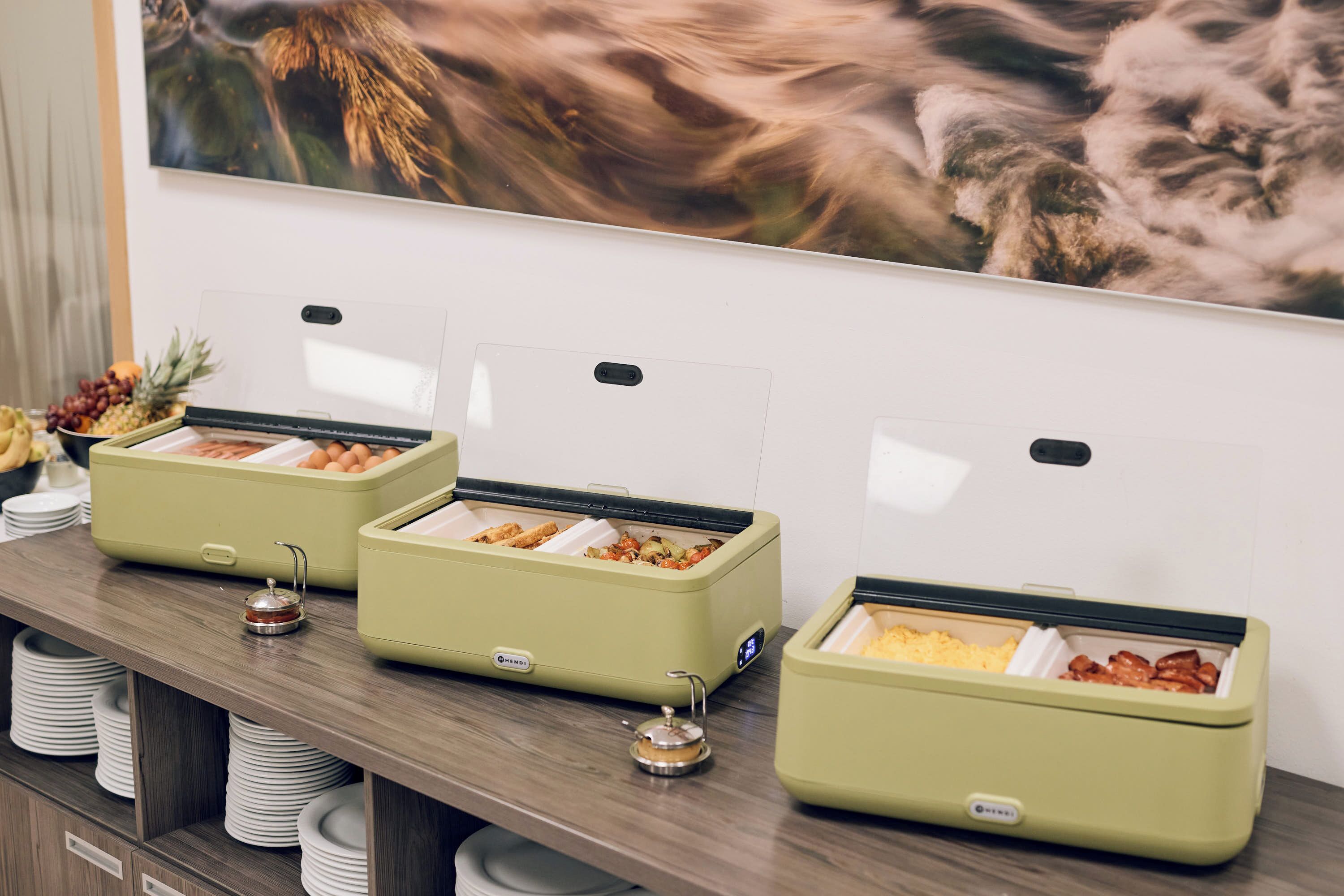 Free daily buffet breakfast