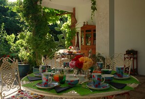 Dagelijks ontbijtbuffet inbegrepen