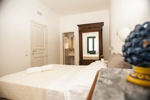 Deluxe Double Room | Desk, soundproofing, free cots/infant beds, free WiFi - B&B Nencioli (Castellammare del Golfo)