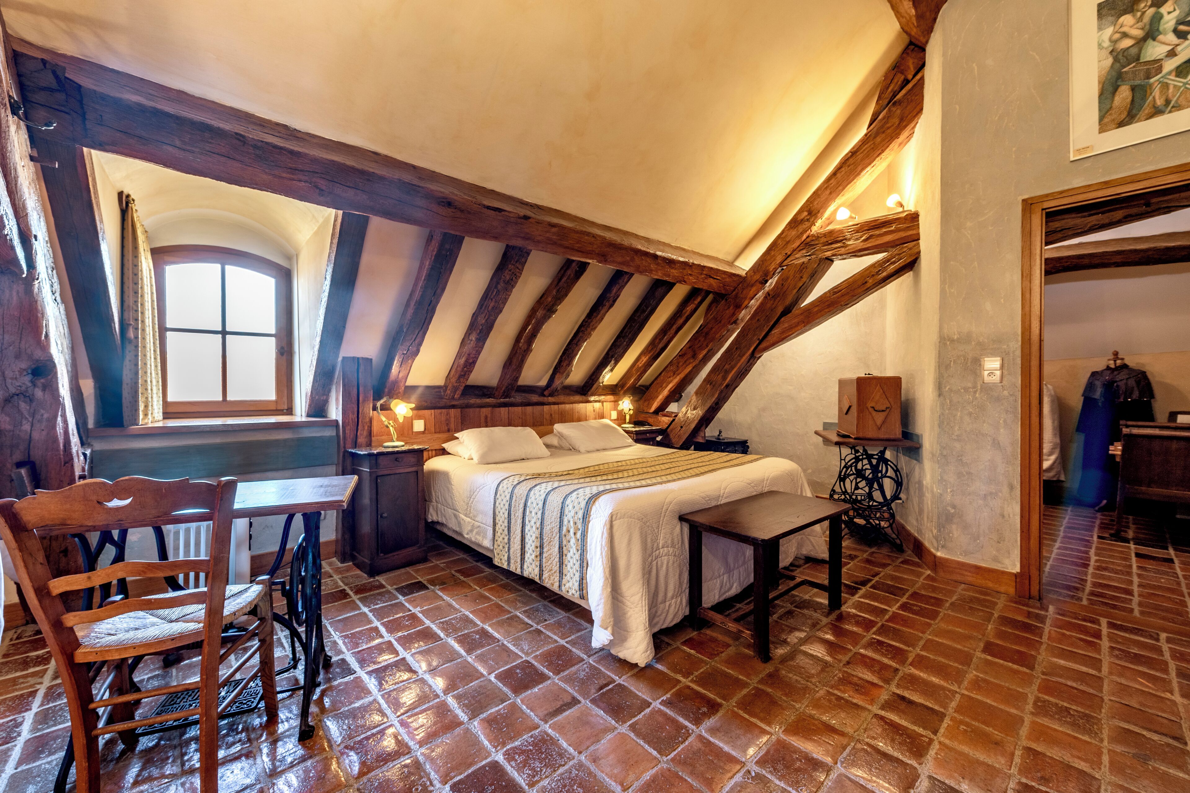la repasseuse room | 1 bedroom, premium bedding, individually decorated