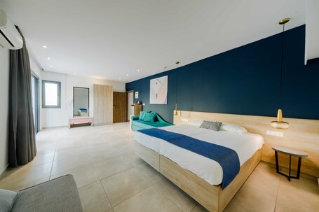 Madison Boutique - view 3