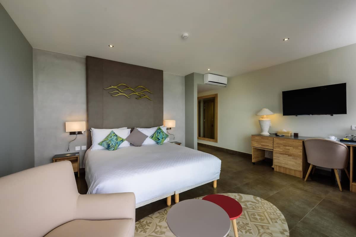 Deluxe Room, Ocean View | 1 bilik tidur, bar mini, peti besi dalam bilik, katil bayi/kot (surcaj)