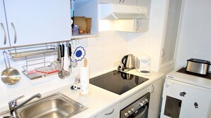 Căn hộ phong cách cổ điển | Bếp riêng | Dụng cụ pha cà phê/trà, tủ lạnh, lò nướng, bếp nấu 