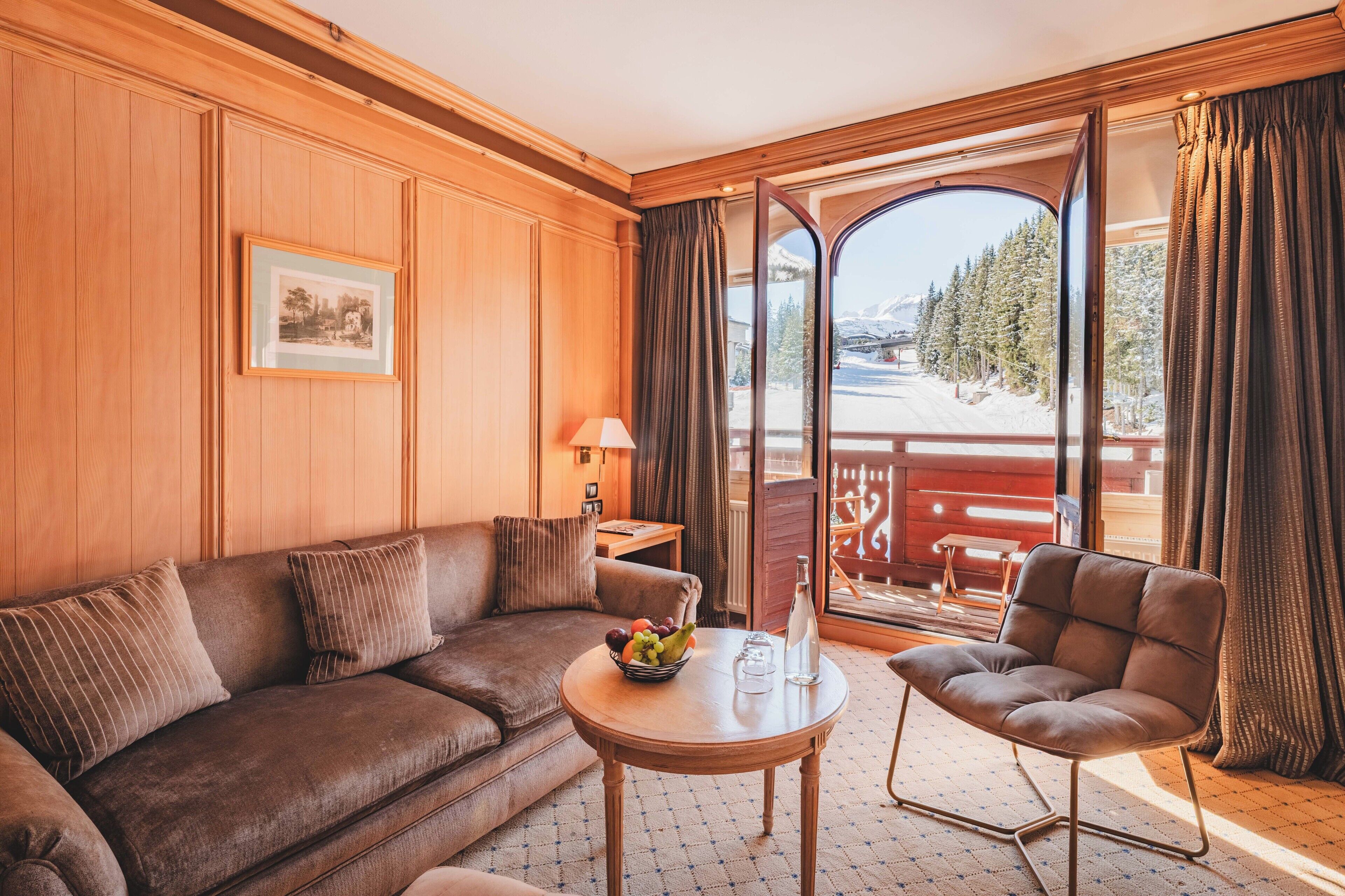 junior suite | in-room safe, desk, blackout curtains, soundproofing