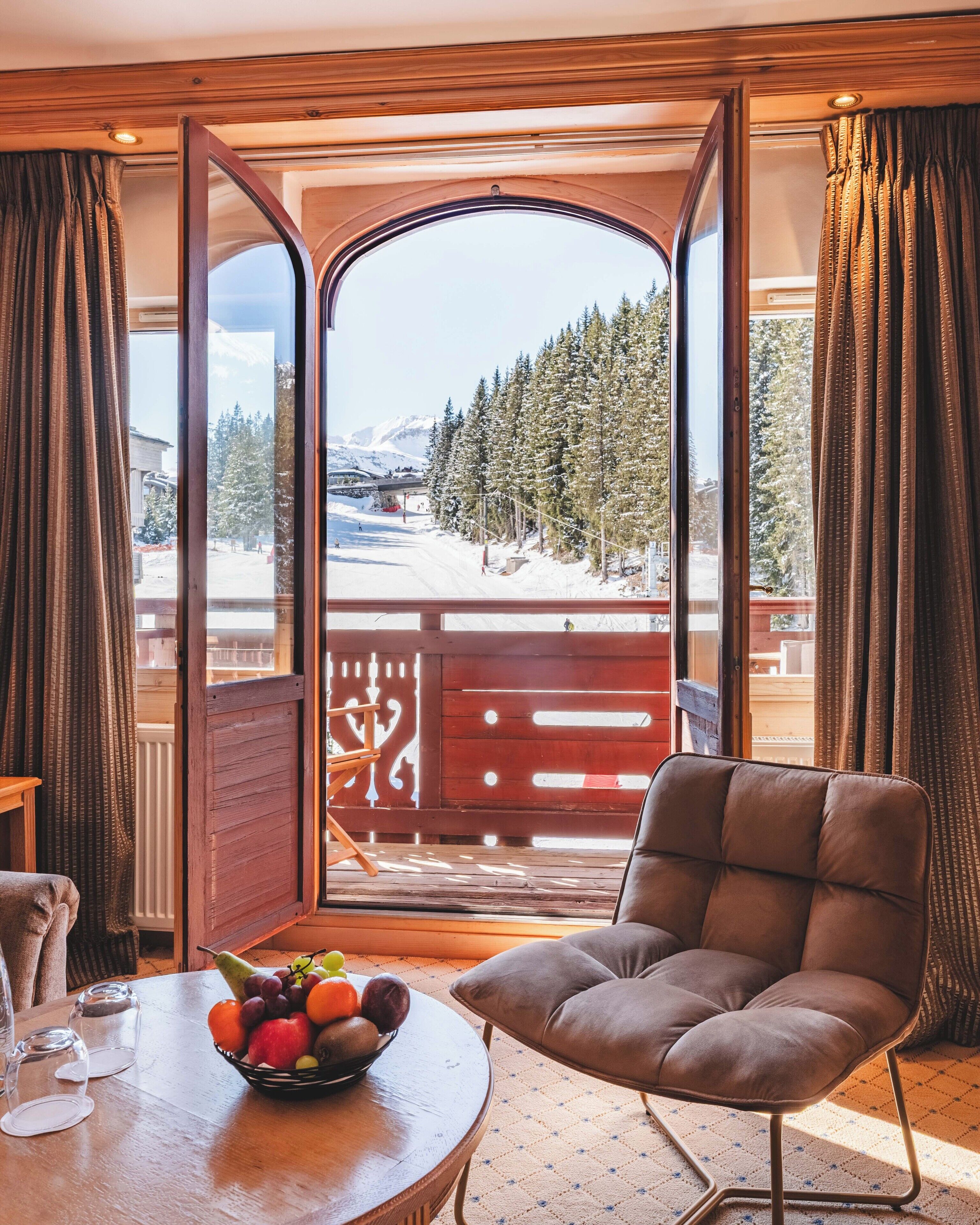 Junior suite | Woonruimte | Flatscreentelevisie