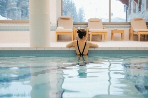 Indoor pool, pool loungers
