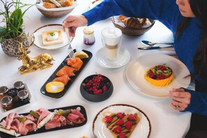 Colazione a buffet inclusa, servita tutte le mattine