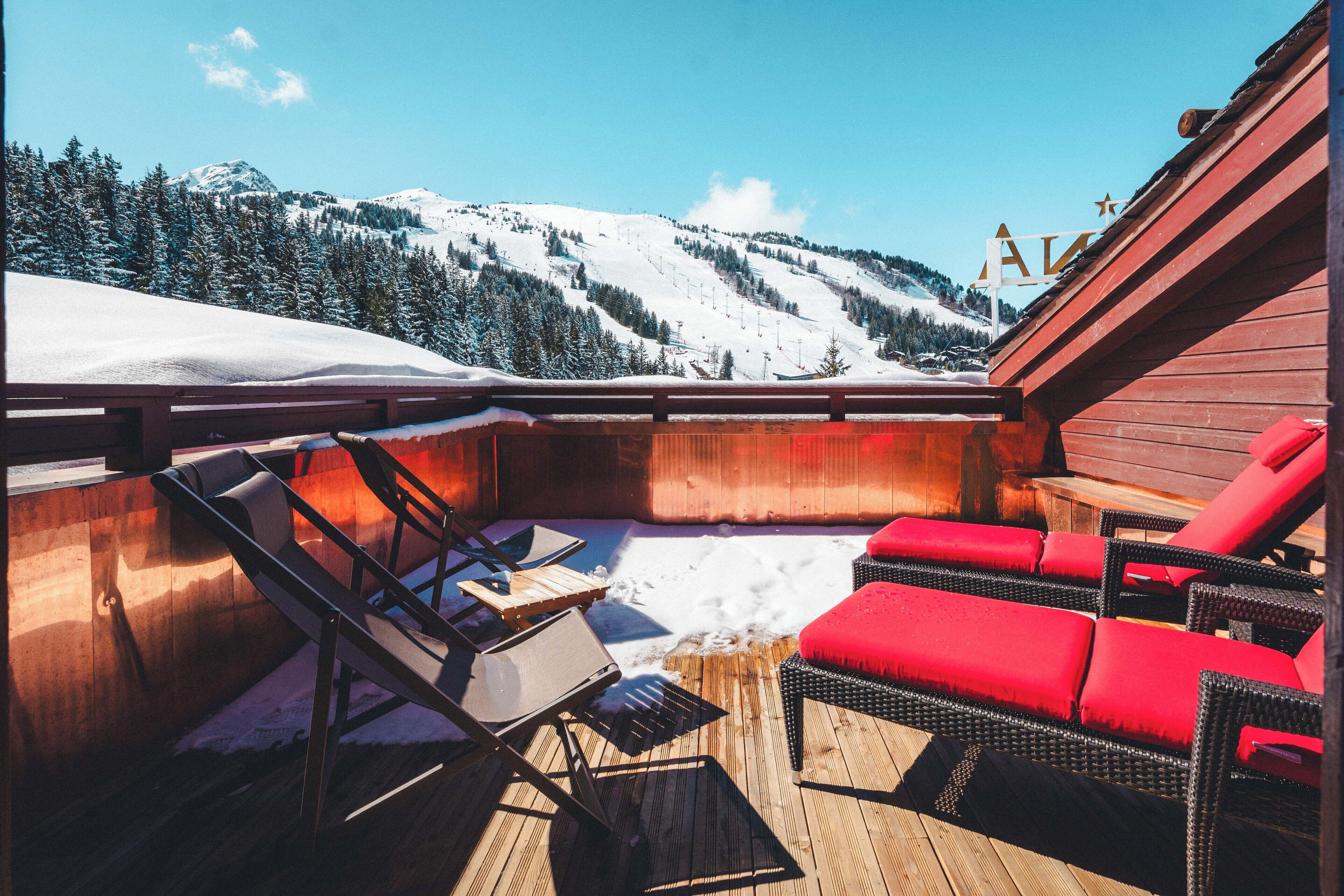 junior suite | in-room safe, desk, blackout curtains, soundproofing