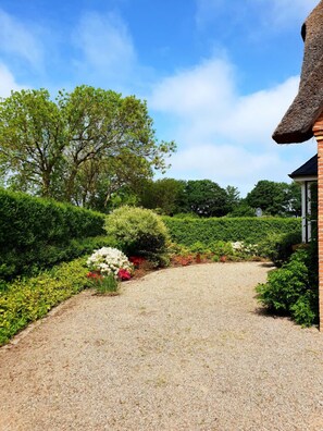 Courtyard - Villa Romantica (Borgsum)