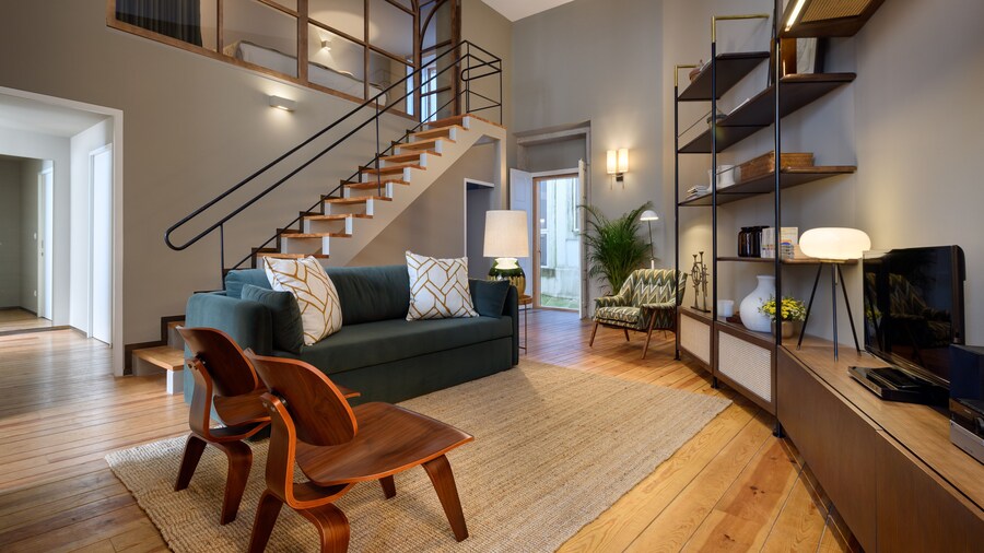 Condes de Azevedo Palace