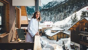 Suite, open haard | Balkon