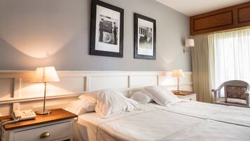 Coffres-forts dans les chambres, ameublement personnalisé, bureau