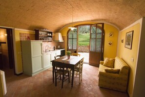 公寓, 1 間臥室 (Morellino) | 客廳 | 平面電視