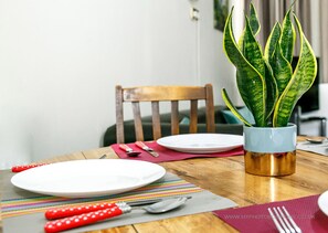 In-room dining - Aziz Manzil (West Drayton)