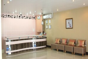 Reception - Jeamco Royal Hotel - Palawan (Puerto Princesa)