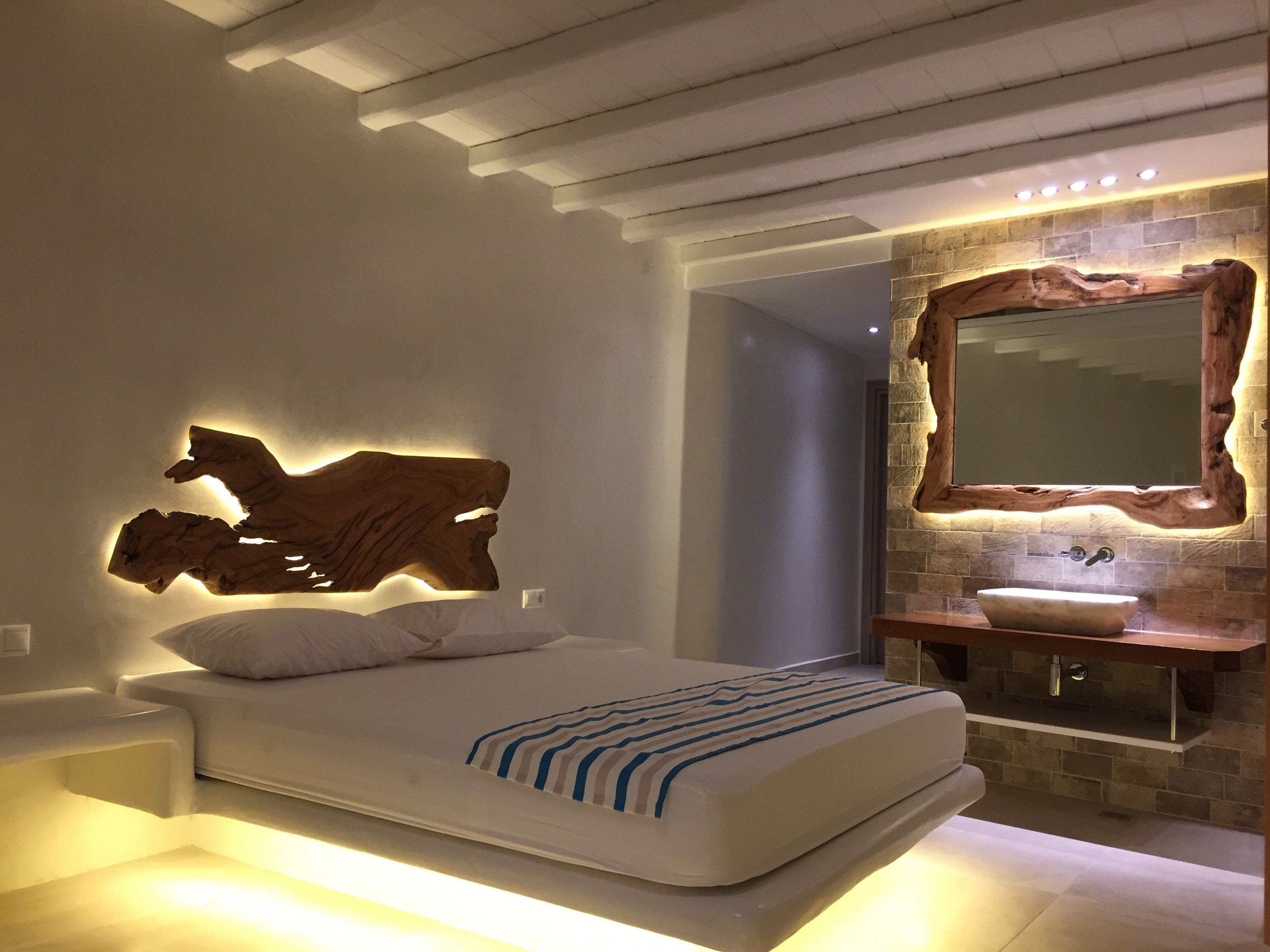 Junior Suite, City View | In-room safe, blackout drapes, iron/ironing board, free WiFi