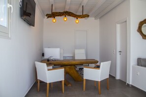 Reception - Eternal Suites (Mykonos)