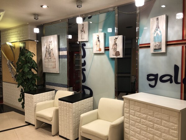 Lobby sitting area - HOTEL Galaxy (Isumi)