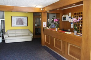 Reception - Hotel Vitalesca (Neuschoenau)