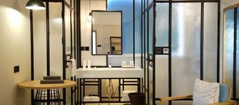 One Flight Apartment Bao'an Branch