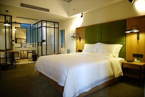 Deluxe Double Room | In-room safe, desk, iron/ironing board, rollaway beds - One Flight Apartment Bao'an Branch (Shenzhen)