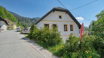 Fachada da propriedade