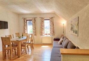 Maison Traditionnelle, 1 chambre, côté montagne | Coin séjour