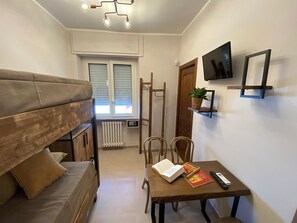 City Quadruple Room, Private Bathroom (City) | 1 bedroom, premium bedding, minibar, in-room safe - La Fontanella (Lecce)