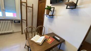 City Quadruple Room, Private Bathroom (City) | 1 bedroom, premium bedding, minibar, in-room safe