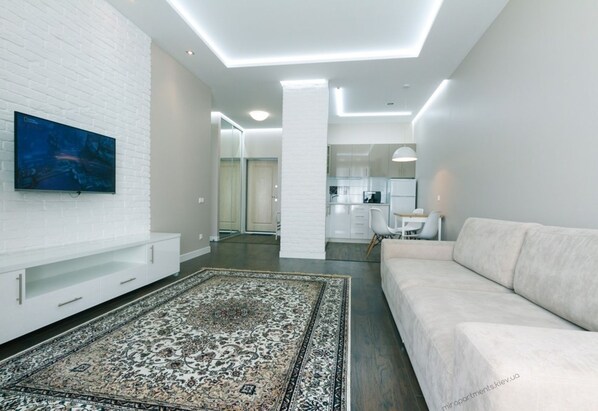 Business Apartment, 1 Bedroom, Balcony | Living area