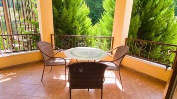 Comfort Double Room (Corner) | Terrace/patio