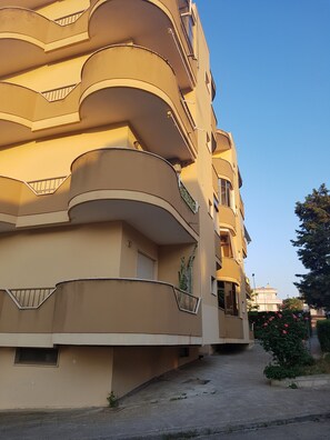 Extérieur