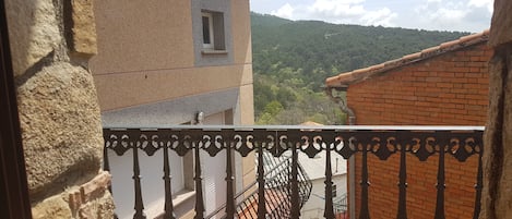 Vue depuis lâhĂ©bergement