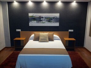 Comfort Double Room | In-room safe, iron/ironing board, free cots/infant beds, free WiFi