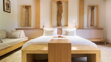 In-room safe, desk, free WiFi, bed sheets