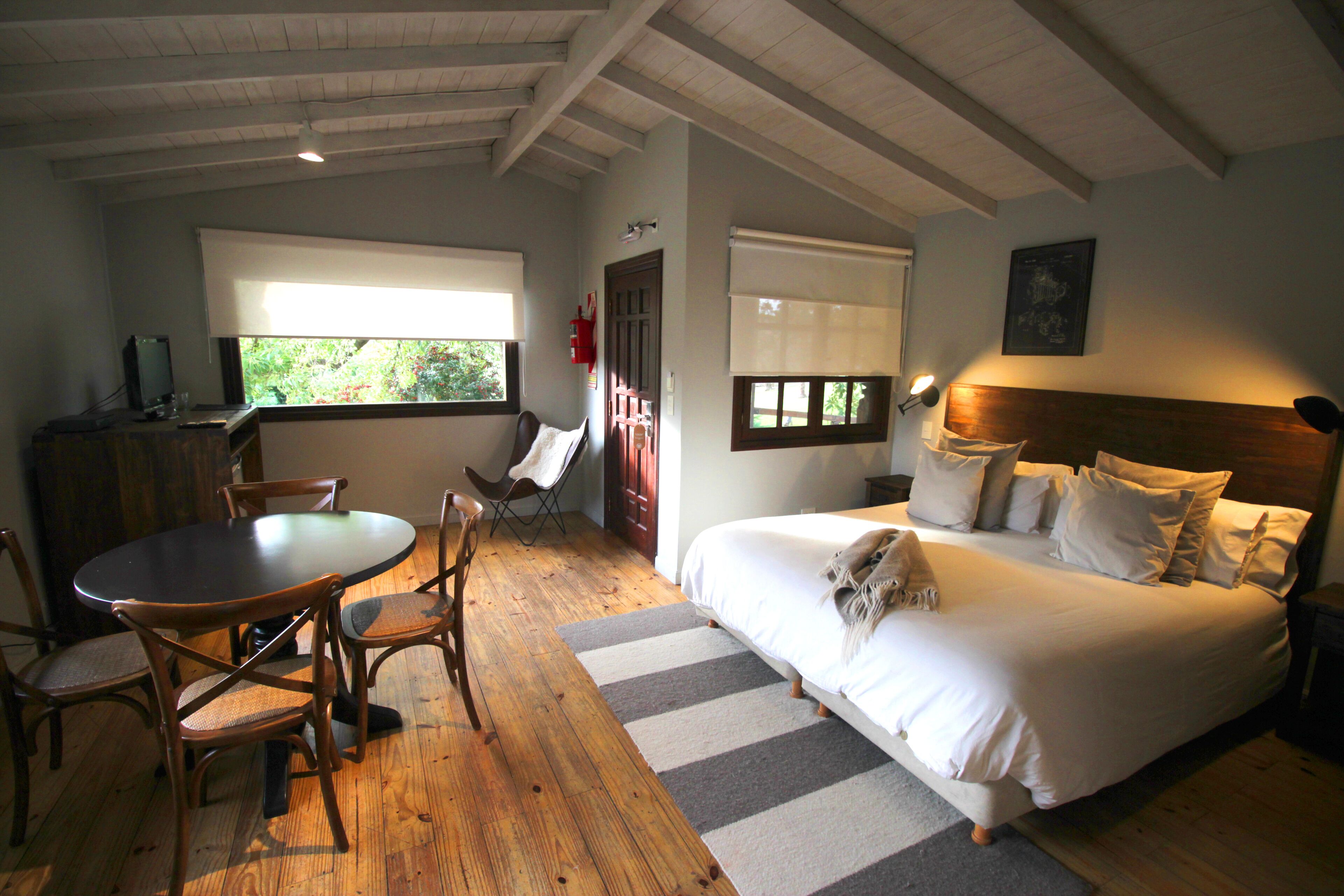 Bungalow junior, 1 habitación, en el área del jardín | Caja de seguridad en la habitación, muebles diferentes y wifi gratis 