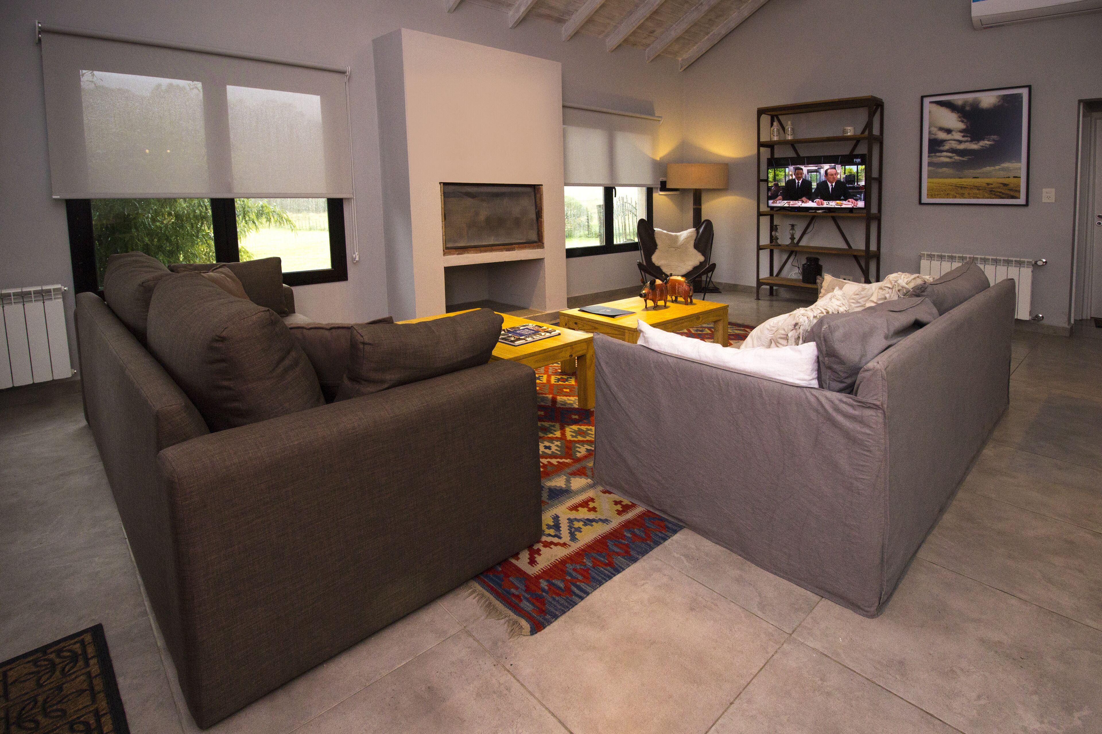 family suite, 1 bedroom, kitchen, garden view | living room | flat-screen tv, fireplace