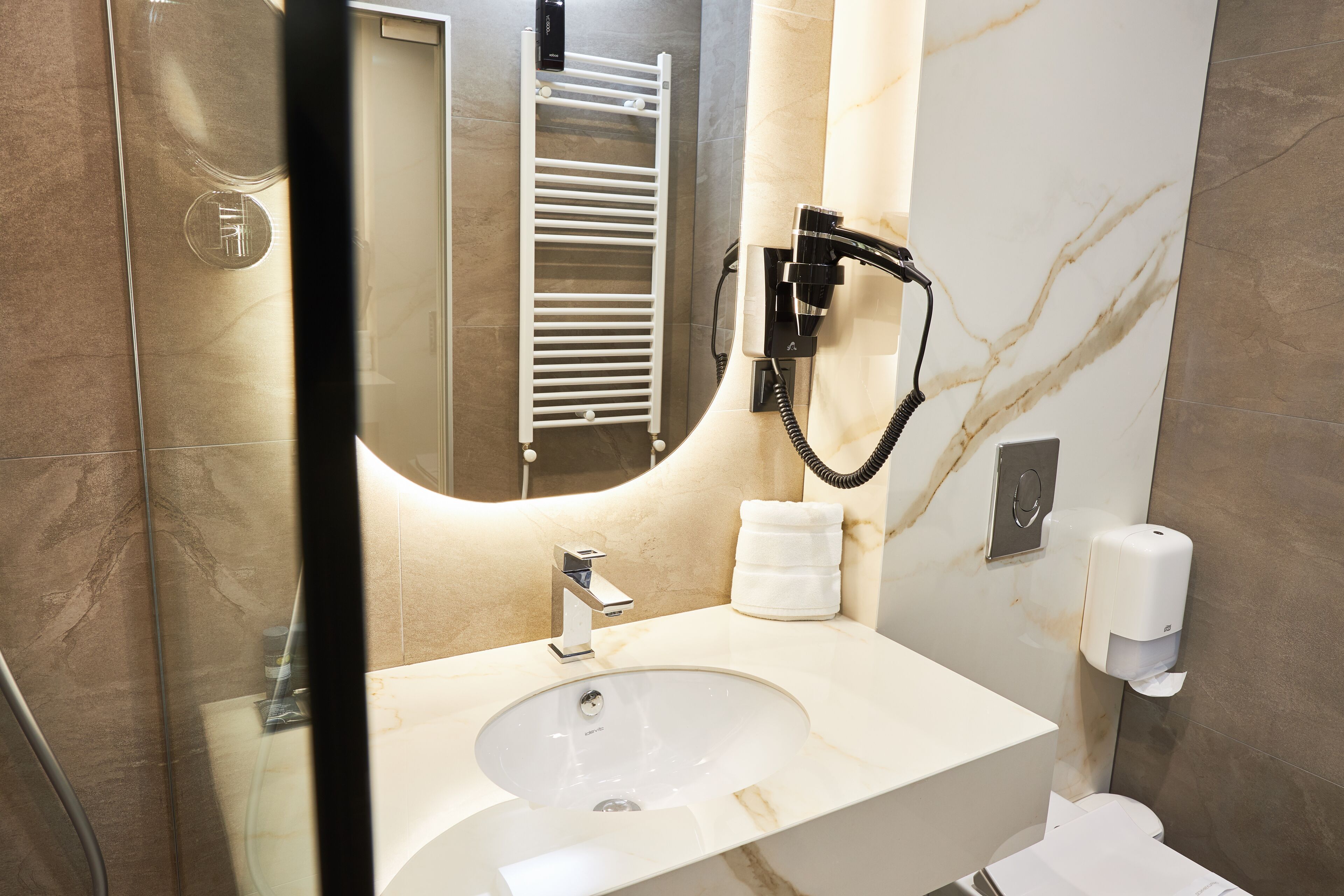 shower, free toiletries, hair dryer, bathrobes