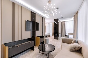 Signature Suite, 1 Queen Bed, Jetted Tub, Pool View | Living area | Flat-screen TV - Hotel Mirror Skopje (Petrovec)
