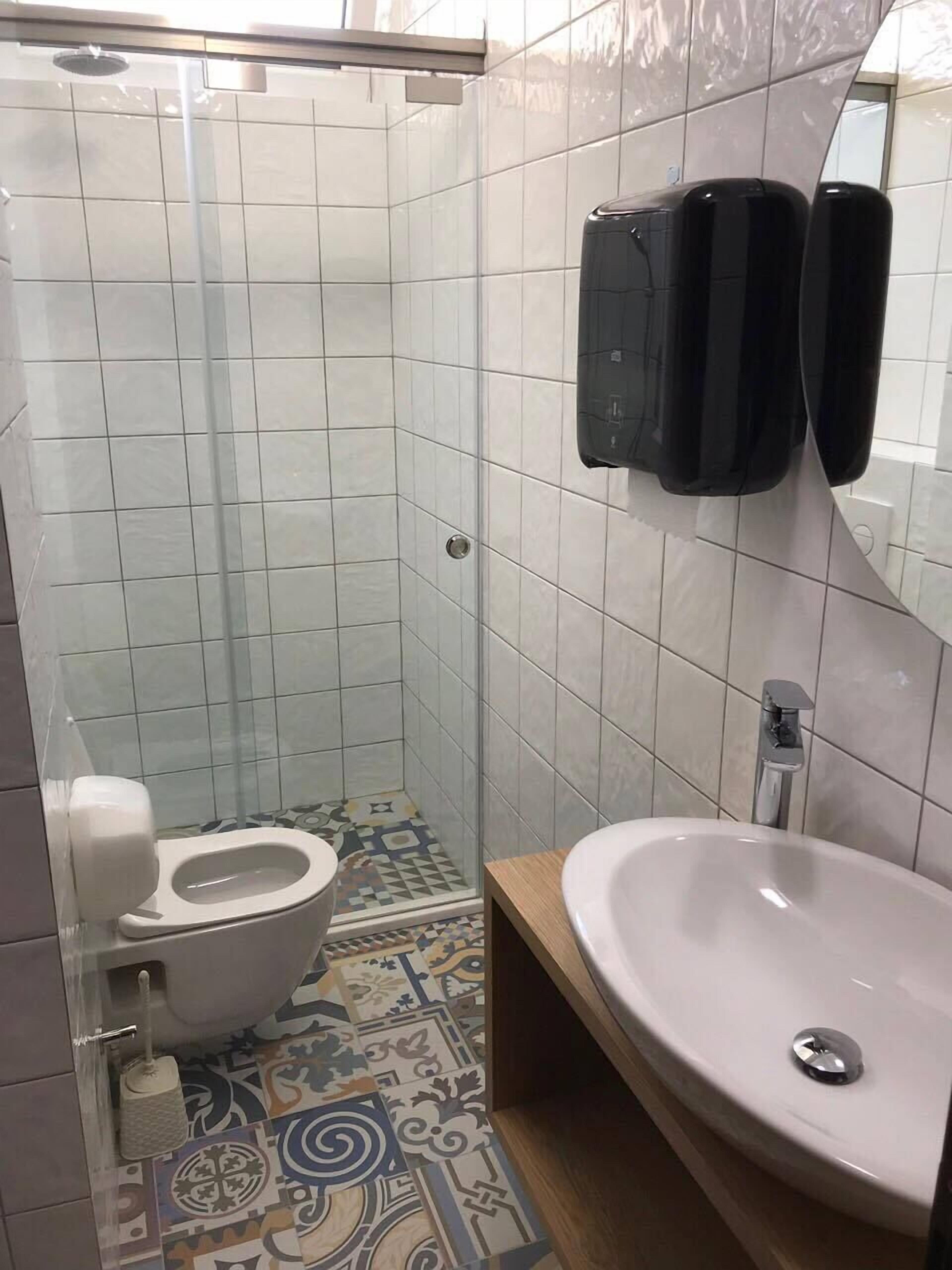 Dortoir Partagé Confort, femmes uniquement | Salle de bain