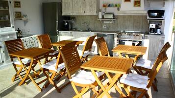 Desayuno bufé gratuito y diario