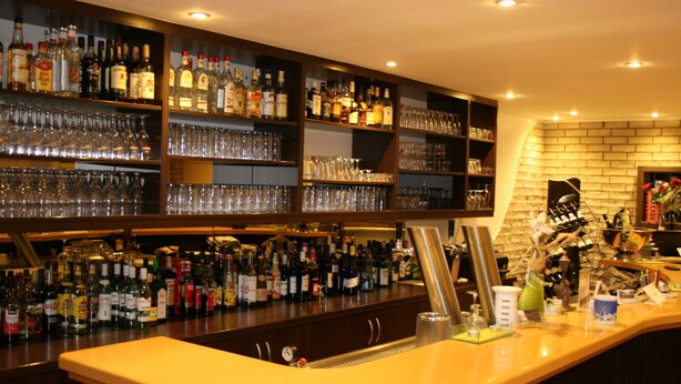 Bar (on property) - Zum Landhaus Dannenbüttel (Sassenburg)