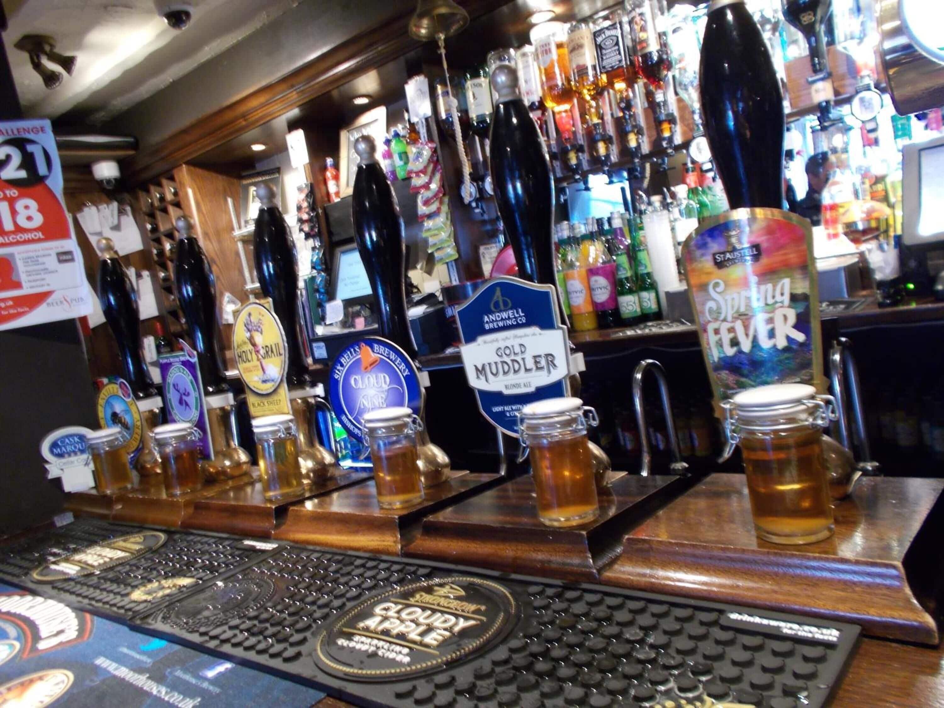 Bar (en la propiedad)