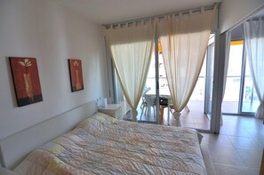 2 bedrooms, iron/ironing board