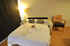 1 bedroom, iron/ironing board, WiFi