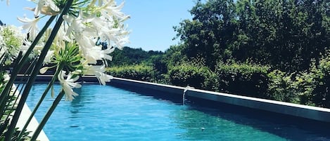 Piscine extérieure, piscine chauffée