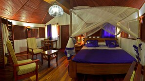 Coffres-forts dans les chambres, bureau, rideaux occultants