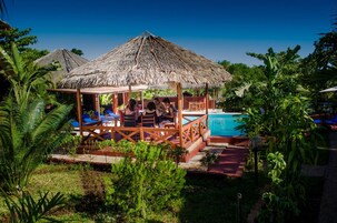 Outdoor pool, sun loungers