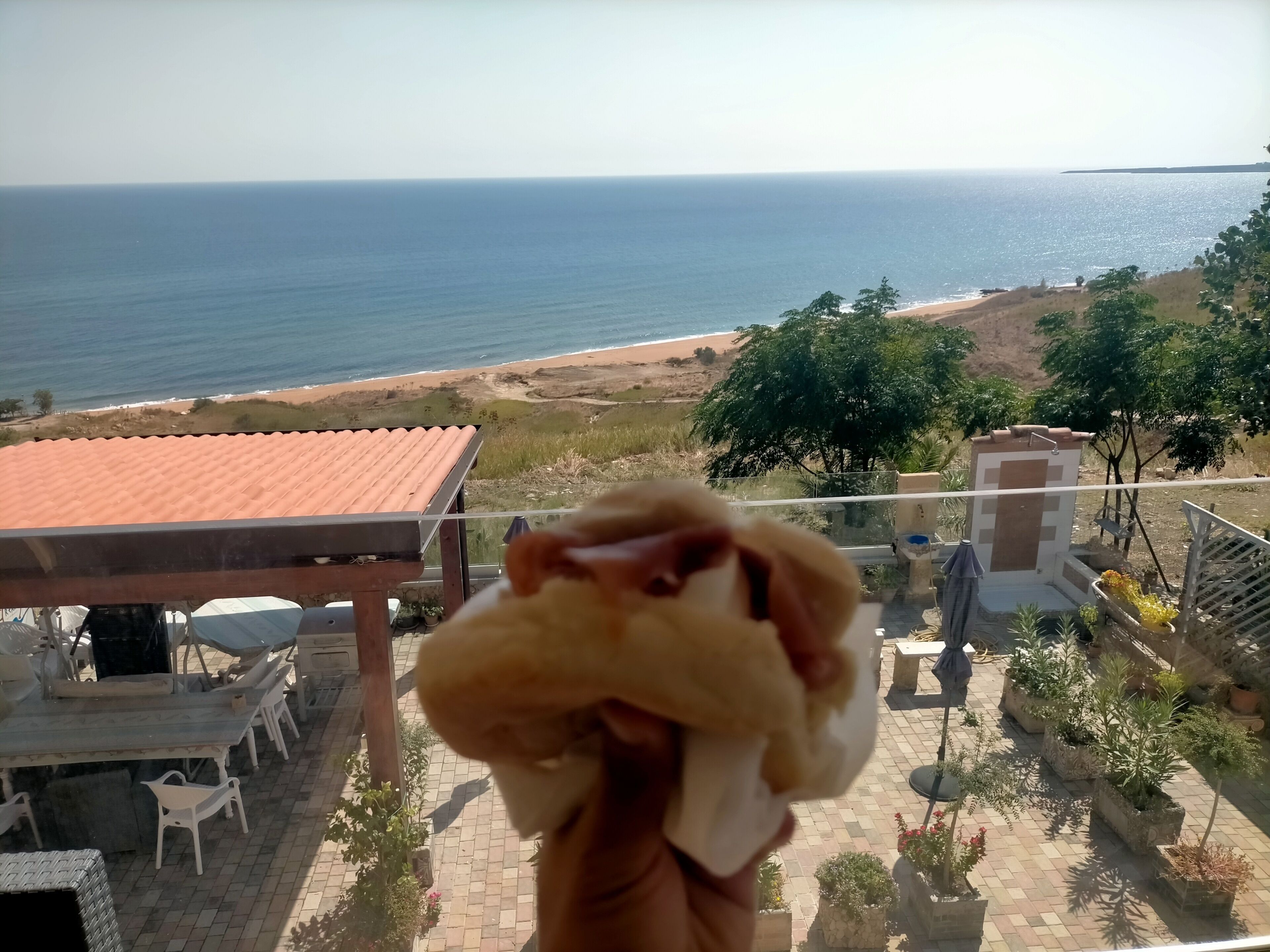 Deluxe Double Room | Living area | Flat-screen TV