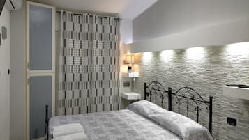 Chambre Double Deluxe | 1 chambre, literie de qualité supérieure, Wi-Fi gratuit, draps fournis